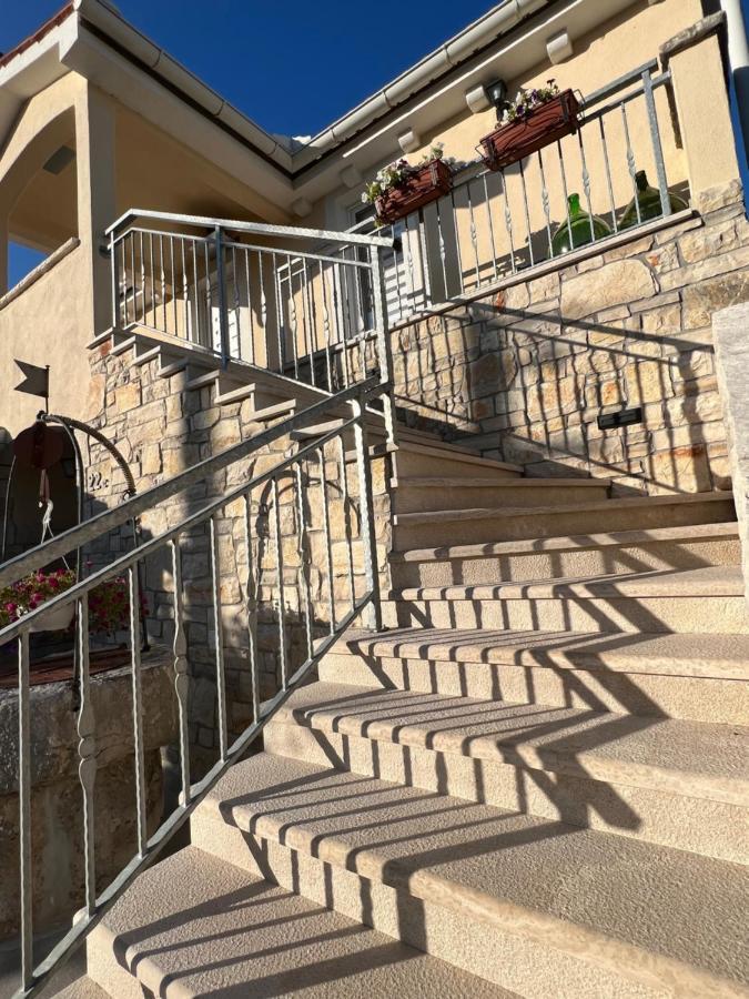 Lakmartin Apartman Lorena מראה חיצוני תמונה