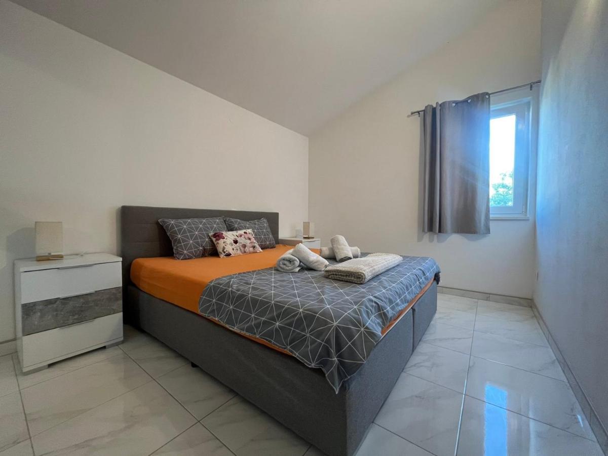 Lakmartin Apartman Lorena מראה חיצוני תמונה
